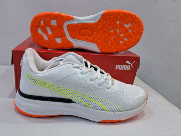 Puma Running Shoes (White )